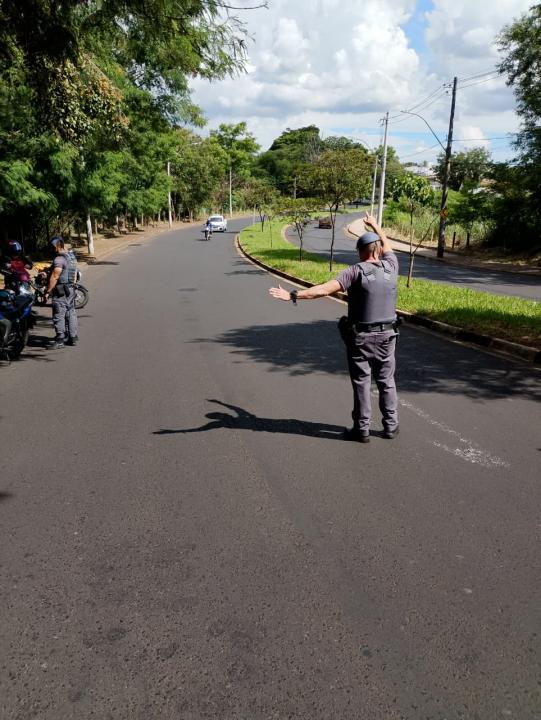 Foto 2 de 8 — Operação da PM flagra tráfico de drogas e motos irregulares em Araraquara